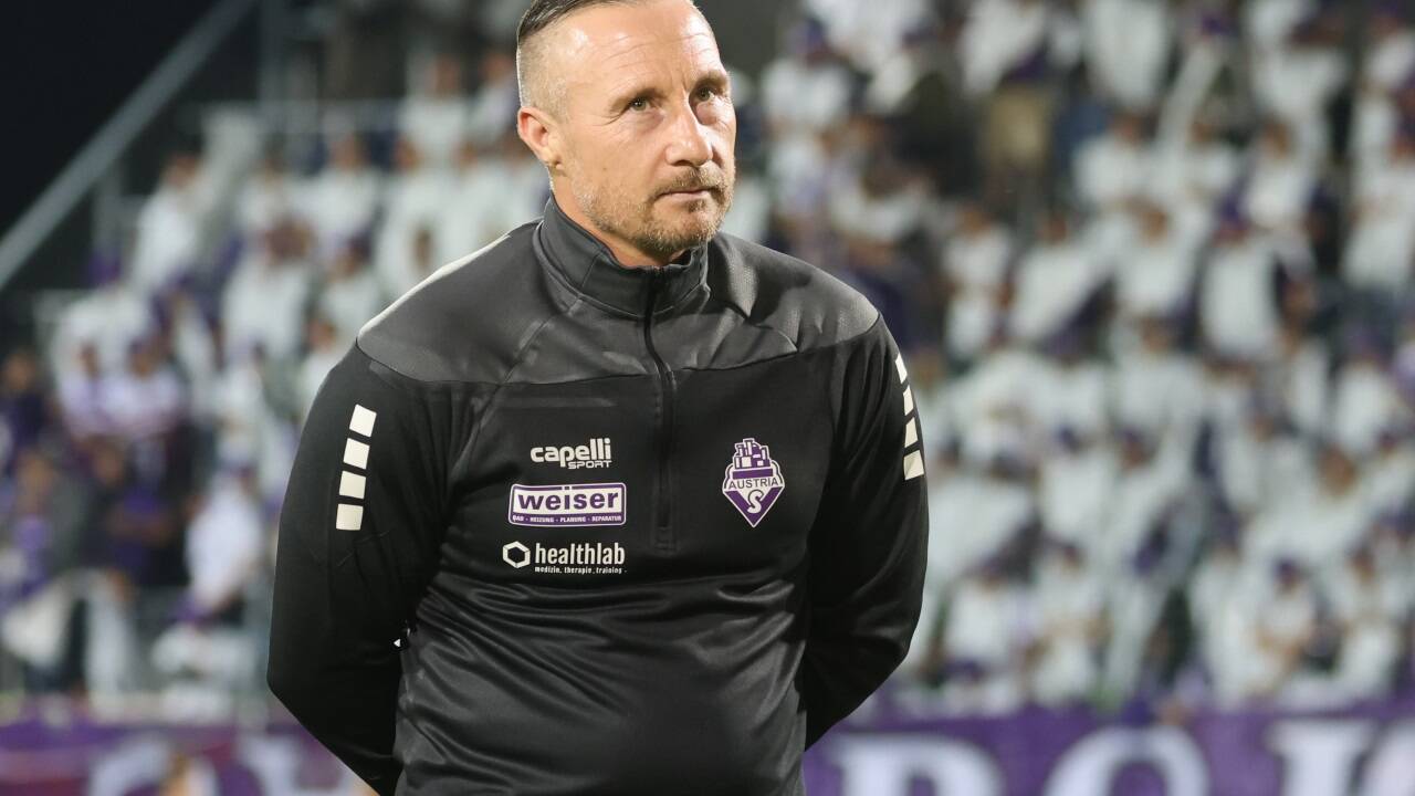Abschlusstraining Salzburg: Hunderte Fans Vor Topspiel