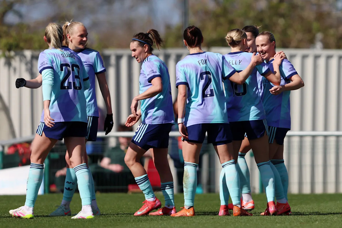 Arsenal's Mead Reaches 50-Goal Milestone