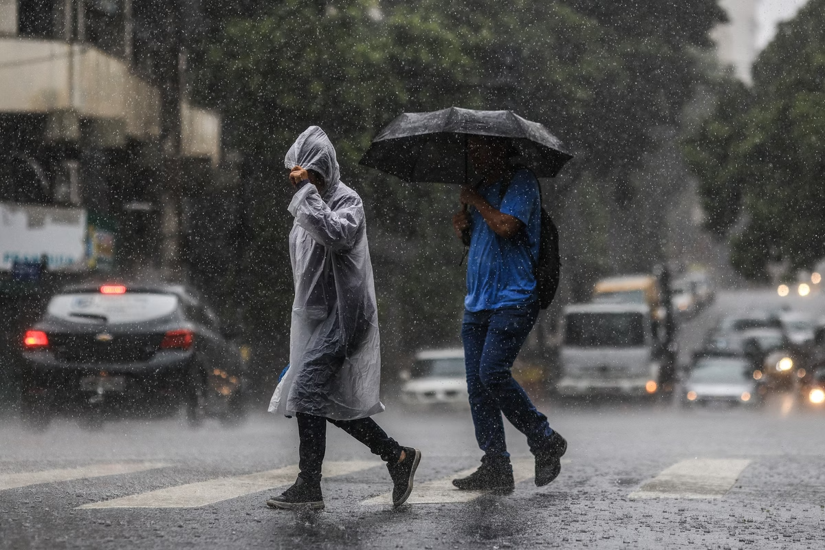 Cascavel: Chuva Forte E Trovões Nesta Terça