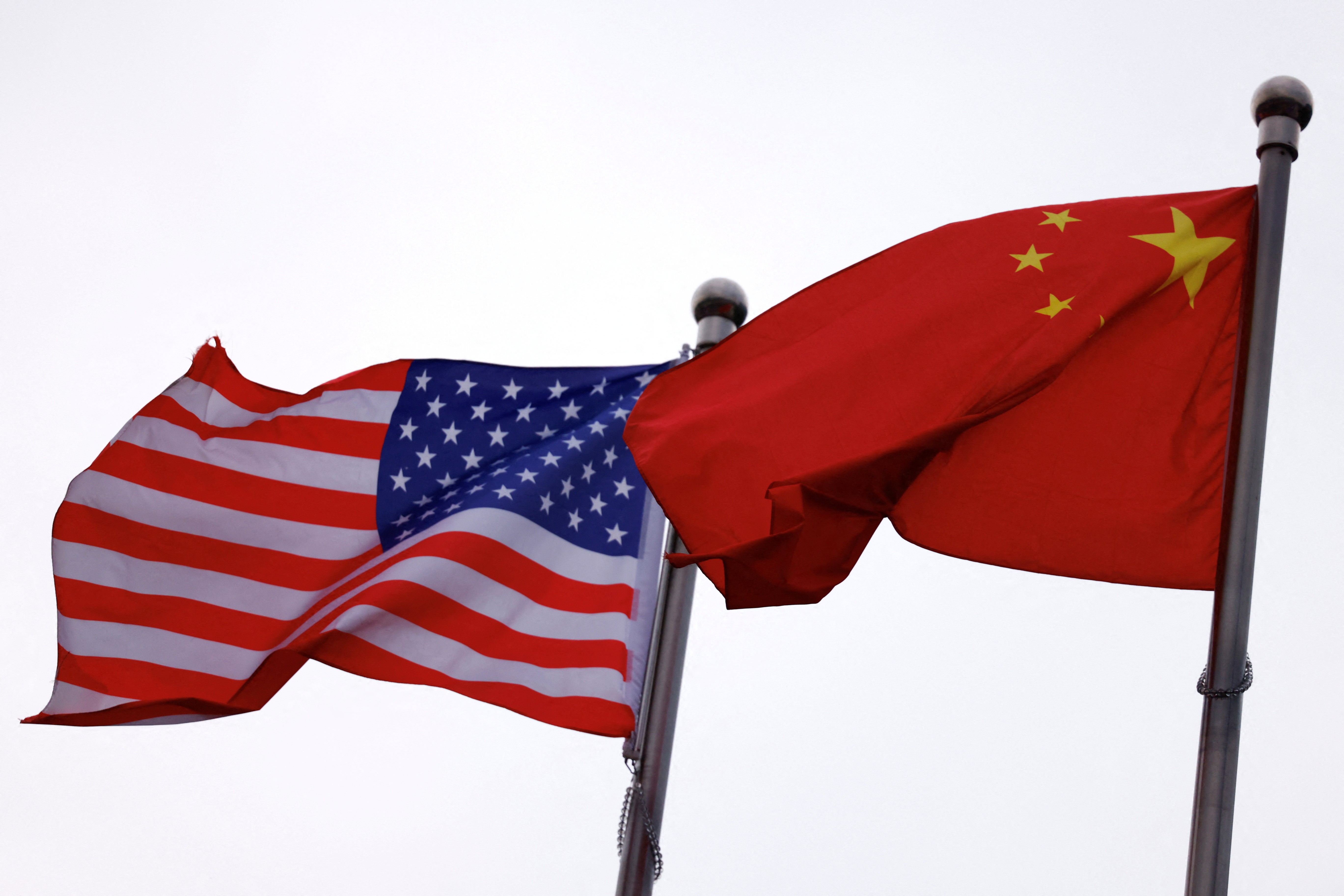 EUA Revoga Vistos: Alvo Em Estudantes Chineses