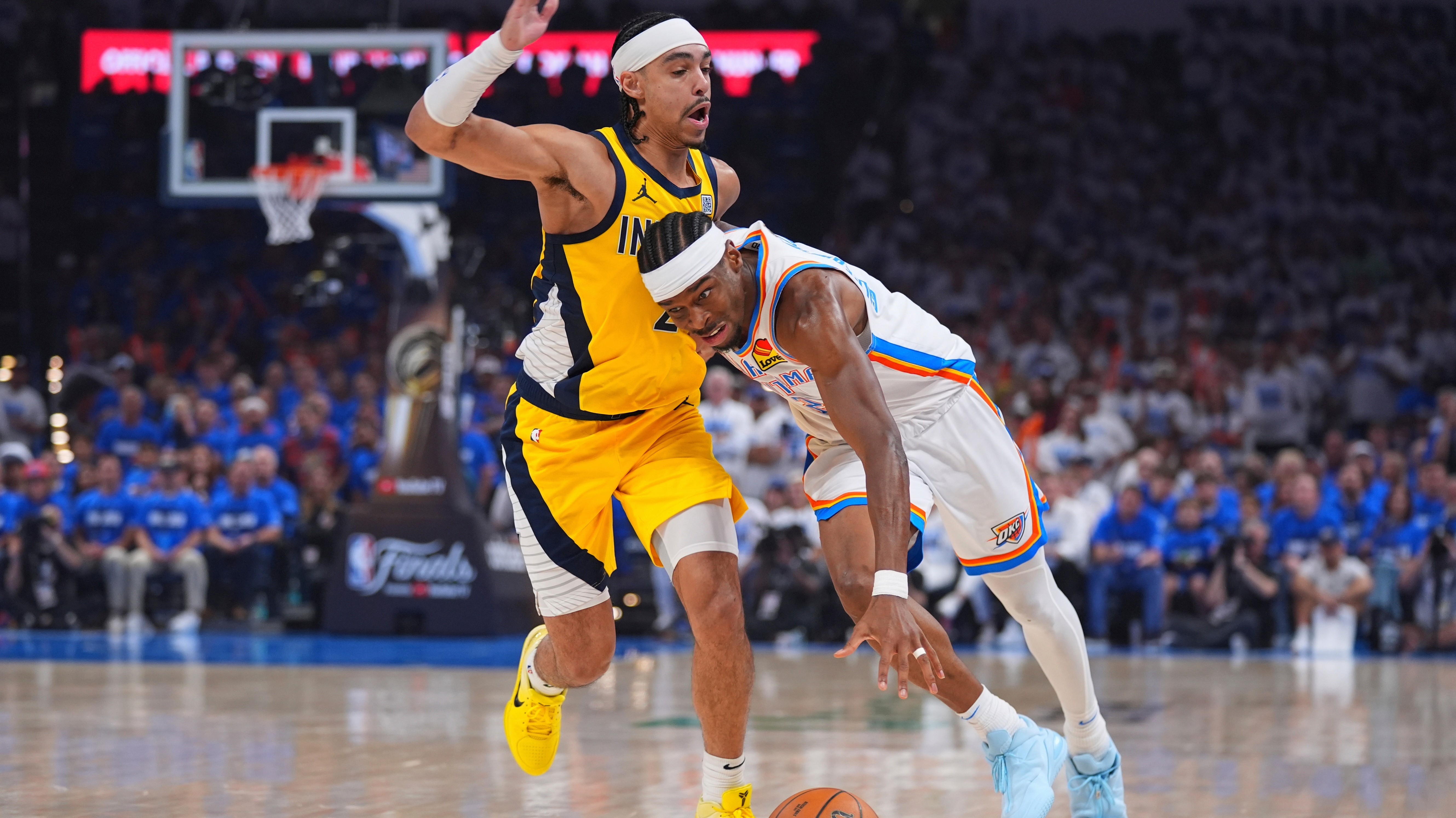 OKC Thunder Dominates Pacers At Halftime, SGA Shines