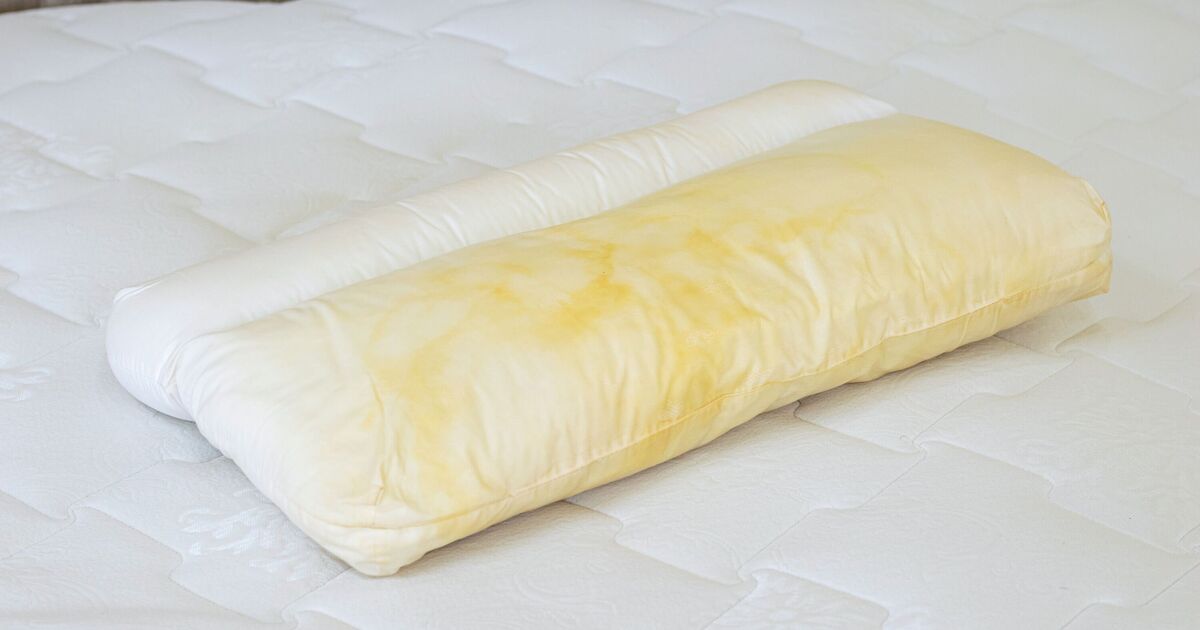 Remove Pillow Stains Naturally: 3 Simple Steps