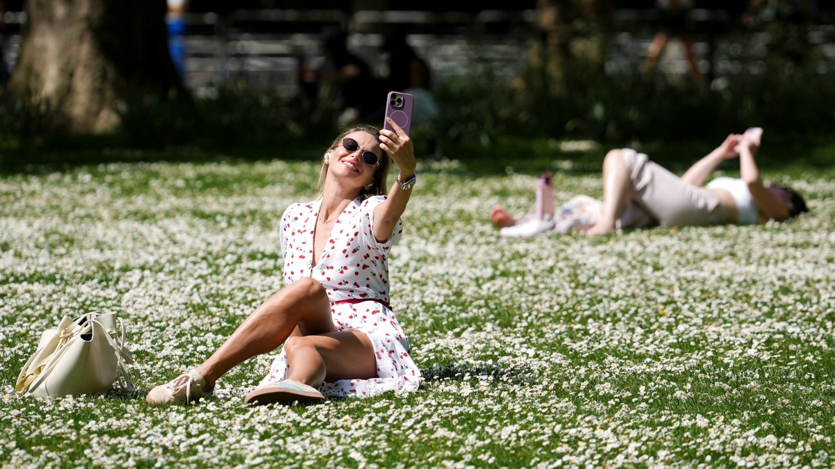 Sunniest Spring Brings Warm UK Summer